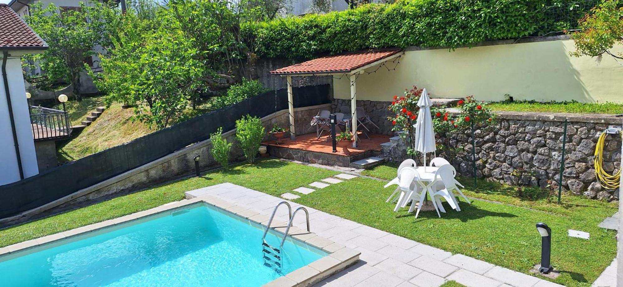 Camporgiano B&B Da Franca מראה חיצוני תמונה