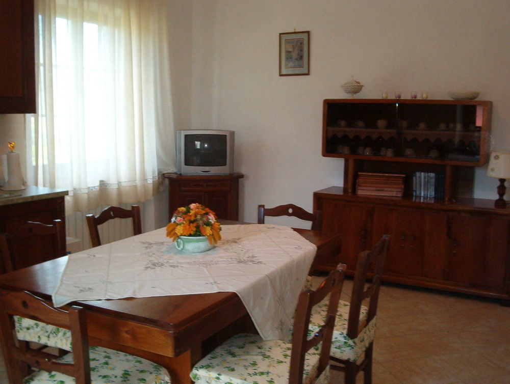 Camporgiano B&B Da Franca מראה חיצוני תמונה