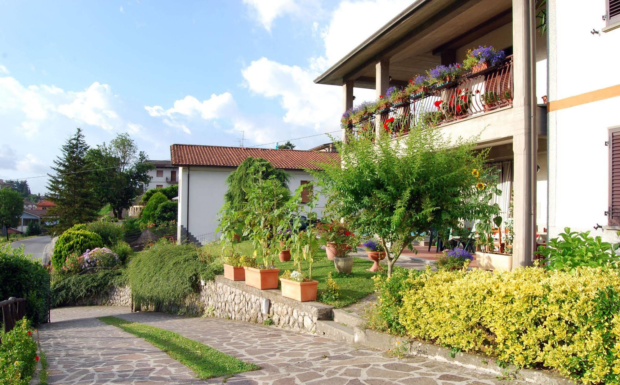 Camporgiano B&B Da Franca מראה חיצוני תמונה