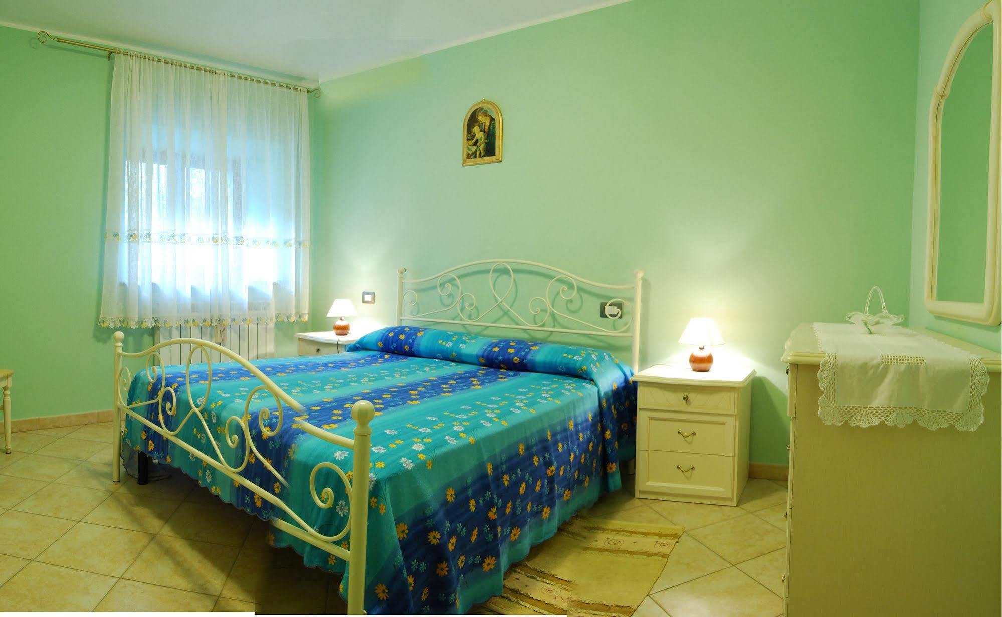 Camporgiano B&B Da Franca מראה חיצוני תמונה